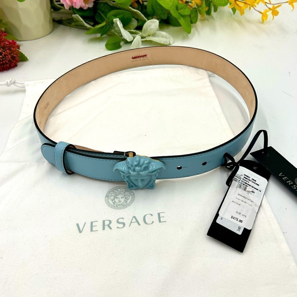 Women’s Versace medusa head leather belt size 75 cm made in Italy